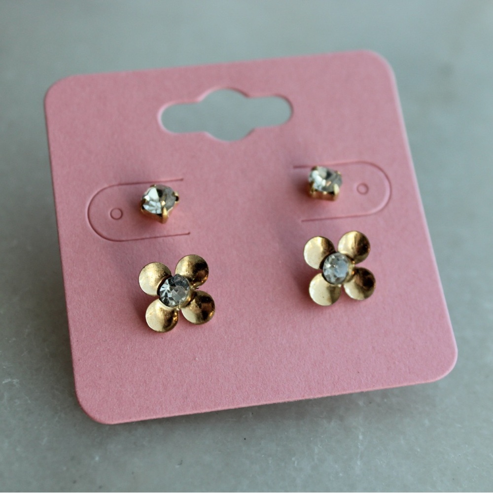 2 Pair Gold Tone Stud Earrings Flowers & Crystals Brand New